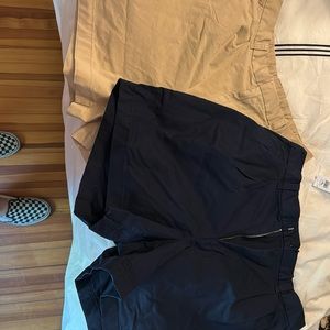 Bundle of two pair NWT Gap shorts in navy and tan size 12